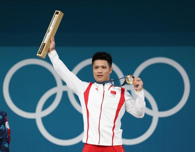 篮球-李发彬卫冕成功 巴黎周期61公斤级是属于他的时代