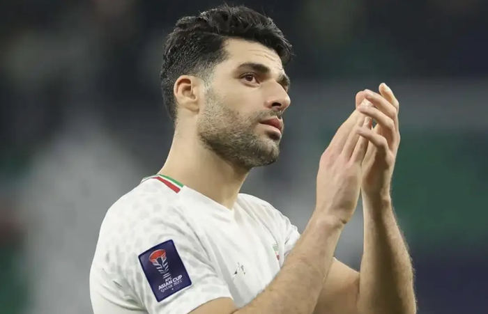 篮球-战火遮蔽真相，塔雷米的“抉择”让无数网友破防，也让无数网友唏嘘_新浪新闻