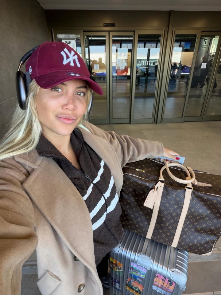 👀有无吧友偶遇了？旺达3天前游玩上海 本月与伊卡尔迪正式离婚